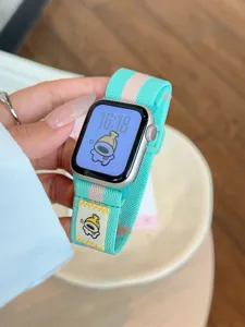 Gestreepte nylon magnetische horlogeband voor Apple Watch, schattig bananentekeningpatroon.
