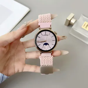 Mooie roze geweven nylon horlogeband compatibel met al uw favoriete smartwatches.