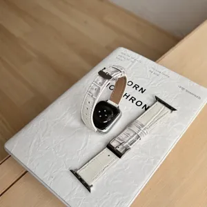 Witte krokodillenleer horlogeband compatible met Apple Watch vervangende horlogeband.