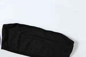 Μαύρο στράπλες τοπ σωλήνας, σέξι καλοκαιρινό αμάνικο βασικό κοντό τοπ για γυναίκες.