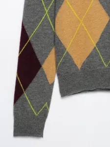 Nahaufnahme Detail des Damen Vintage Argyle Jacquard Langarm Strickpullover Tops Stile.