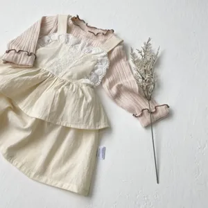 Koreaanse stijl peuter meisjes kant gelaagde jurk set met lange mouwen top hoofdweergave.