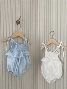 Baby meisjes zomer ruffle romper detail, schattige gesmokte romper, comfortabele lichte stof.