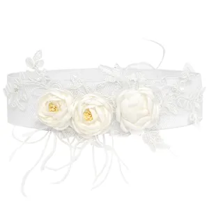 Elegant white elastic waist belt with floral lace embroidery and delicate feather details.