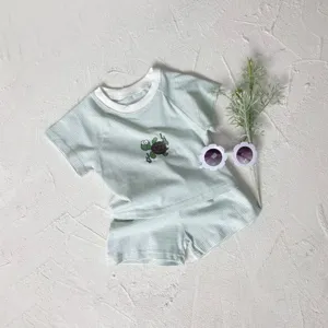 Baby summer cotton striped short sleeve top and shorts two-piece set with cute turtle print.