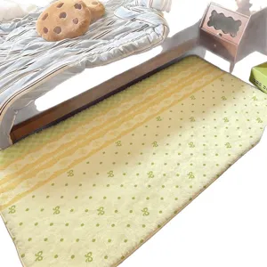 Fluschiger grüner Pünktchen Teppich für Schlafzimmer, weicher Bettvorleger im Stil