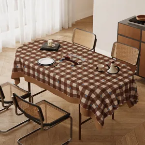 Nappe longue teckel de dessin animé, nappe en tricot à carreaux marron pour salle à manger.