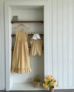 Summer baby cotton yellow plaid sleeveless romper and dress set, breathable cute toddler clothing.