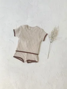 Bébé été fin pull en tricot manches courtes short ensemble doux couleur contraste tenue