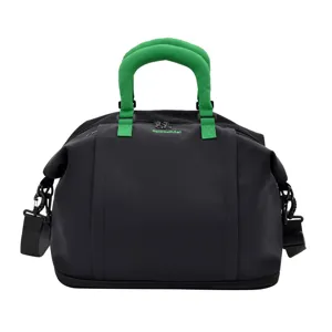 Grand sac de voyage de sport avec poignee verte et bandouliere pour fitness