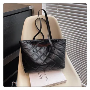 Black Quilted Tote Bag Large Capacity Casual Shoulder Bag Fashion PU Leather Handbag