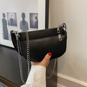 Women Retro PU Leather Saddle Bag Small Half Moon Shoulder Bag Crossbody Chain Bag Fashion Underarm Bag Purse