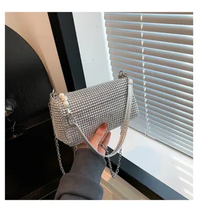 Fashion rhinestone shoulder bag for women sparkling crystal underarm bag with chic pearl chain.
