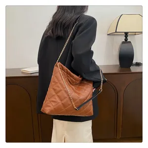 Women brown quilted shoulder bag with metal chain strap large capacity casual daily tote