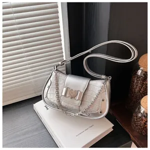Silver metallic crocodile pattern shoulder bag chic chain underarm baguette bag for women stylish