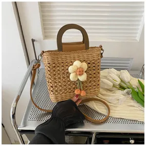 Straw woven bucket bag for women stylish top handle handbag casual niche design summer beach bag