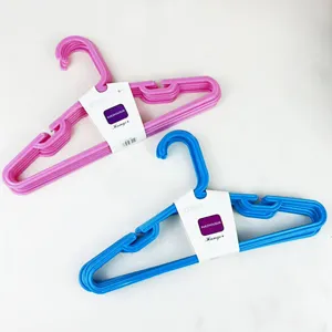 Perchas de plástico coloridas para niños, diseño antideslizante, duraderas y ligeras.