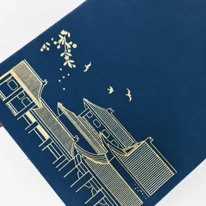Carnet de notes élégant avec design d'estampage à chaud doré d'architecture chinoise.
