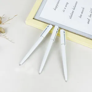Witte slanke balpen set, hotel promotionele geschenk pennen, eenvoudige plastic pennen.