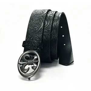 Ceinture en cuir PU gaufré vintage avec boucle en métal gothique pour hommes et femmes.