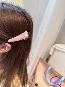 Sweet pink glitter rhinestone flower pearl snap hair clip side bangs styling accessory.