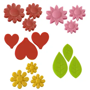 Détails de bricolage en silicone cœur feuille fleur, surface lisse pour un démoulage facile.