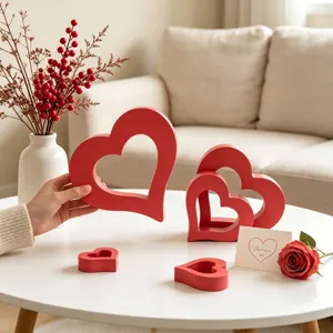 Set di stampi in silicone rosso a cuore cavo minimalista per candele e gesso fai-da-te.