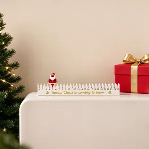 Vue détail du calendrier de l'Avent, design clôture 25 jours avec marqueur Père Noël.