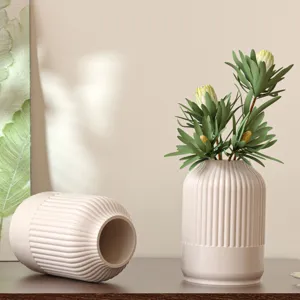 Jarrón de cerámica estriado vertical estilo nórdico columna romana minimalista decoración