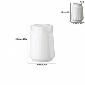 Nordisches minimalistisches vertikales gestreiftes Vasen Silikonform fuer DIY 8.3cm
