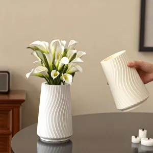 Nordische minimalistische gerippte Wellen Vasen Silikonform für DIY Blumen und Kerzenbehälter.