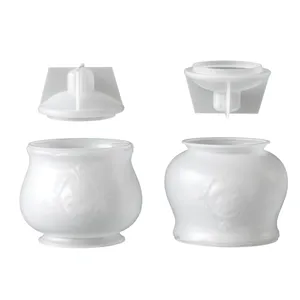 Vista dettagliata dello stampo in silicone con componenti di barattolo in rilievo per candele.