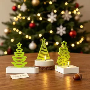 Portacandela cavo albero di Natale dettaglio scena, ideale per decorazioni festive.