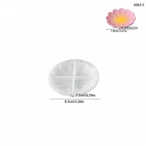 Silicone mold for flower-shaped tray, small size, ideal for DIY epoxy resin and plaster crafts.