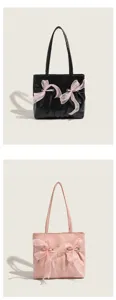 Vue détaillée du grand sac cabas pour femme style coréen avec jolis nœuds en noir et rose.