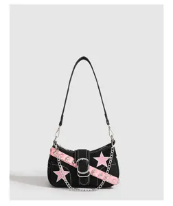 Trendy Y2K punk style black shoulder bag featuring pink star and metal chain detail.