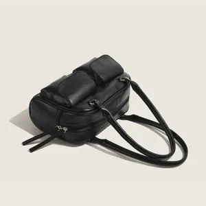 Sac bandoulière bowling rétro noir pour femme, sac à main Boston en cuir PU pour le quotidien.
