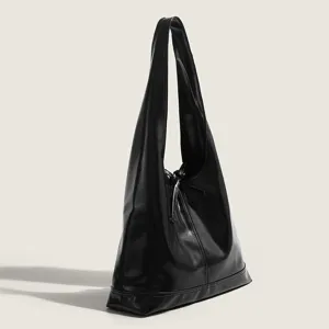 Black leather shoulder bag for women large capacity commuter hobo tote bag casual underarm bag
