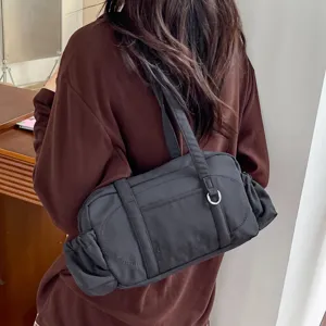 Casual Nylon Tsanta Omou Gia Gynekes Elafrya Megalis Horitikotitas Korean Style Underarm Bag Monohromi Kathimerini Metakinisi Handbag