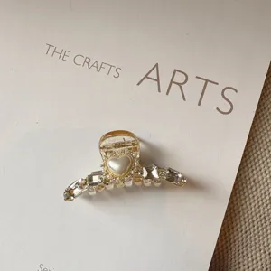 Elegant rhinestone heart pearl hair claw clip, sparkling crystal shark clip for women.