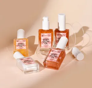 YOUNG VISION body glow olie detail met glinsterende vloeibare formule in glazen flessen.