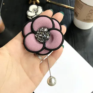 Korean vintage fabric camellia brooch with sparkling rhinestones and pearl pin for women winter