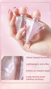 Detailed view of the sparkling liquid eyeshadow swatch, lightweight and water-based formula.