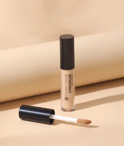 Λεπτομερης οψη σωληνα υγρου concealer μακιγιαζ με βουρτσα εφαρμογης για φυσικο αποτελεσμα.