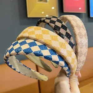 Modieuze ruitjes haarband, PU leer brede haarhoofdband, zachte schuimstof haaraccessoires.