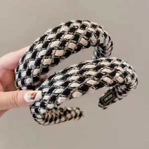 Black and white houndstooth woven headband, stylish retro thick hair hoop for women daily wear.