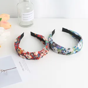 Floral knotted headband detail, sweet style fabric hair hoop for women and daily wear