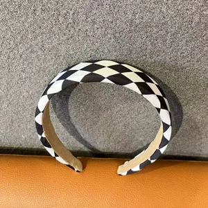 Black and white diamond pattern padded sponge headband chic French style hair hoop for women.