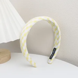 Serre-tête carreaux jaune et blanc, joli accessoire de cheveux style preppy pour femmes quotidien.
