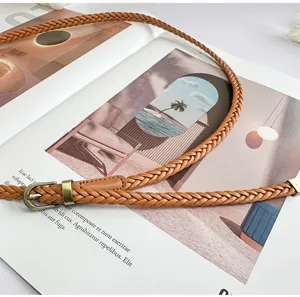 Schlichter geflochtener Damen-Ledergürtel, elegante braune Taillenkordel mit Metall-Dornschließe.